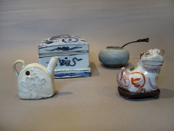 Ceramics and Porcelain Tools for Writing